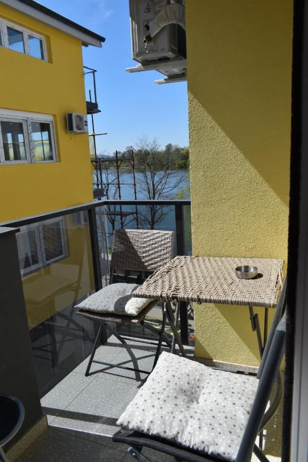Apartmani K&V Veliko Gradiste Exterior photo